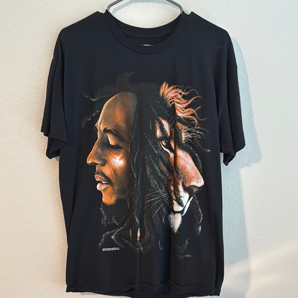 Black Bob Marley tee